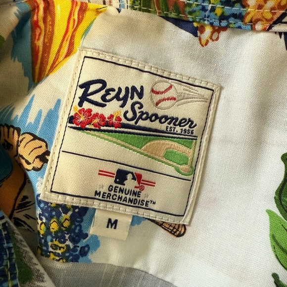 Reyn Spooner Men's Tampa Bay Rays White Scenic Button-Up Shirt NEW!! Size medium - Picture 9 of 11